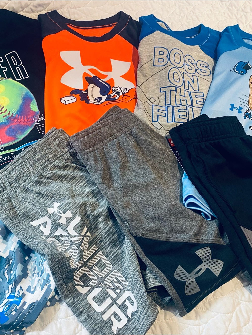 Under Armour Kids' Black, Gray & Orange Athletic Shorts Set size 4/4T